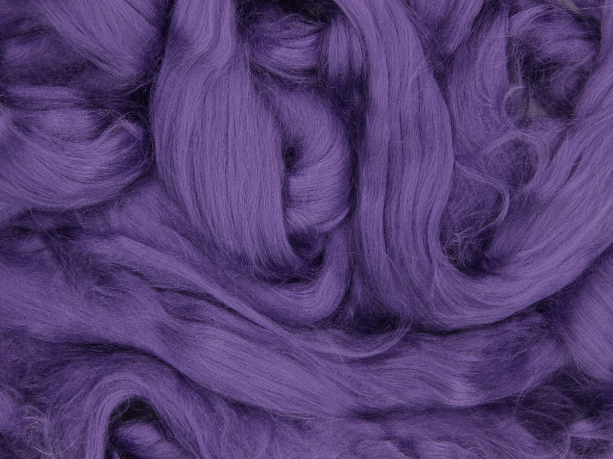 Viskose, blaukissenlila sehr fein im Band