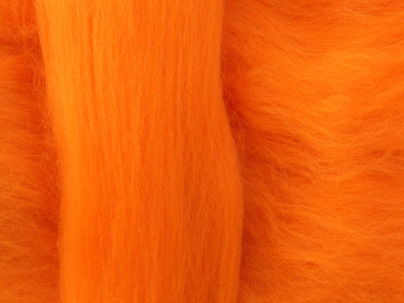 Merinowolle - ringelblumenorange superfein 16 mic im Band