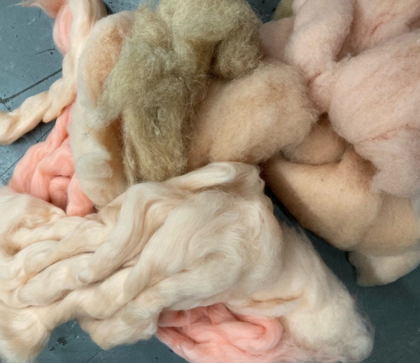 Sonderposten SONDERPREIS ca. 500g hautfarbene Wolle Reste HFWBV01