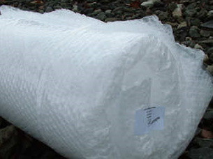 Sonderposten Noppenfolie ca. 2x2m mit Löchern -50% S587