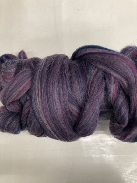 Sonderposten 21,50 €/kg 250 g europ. Merinowolle im Band 27 mic lila meliert -20% EMWL02